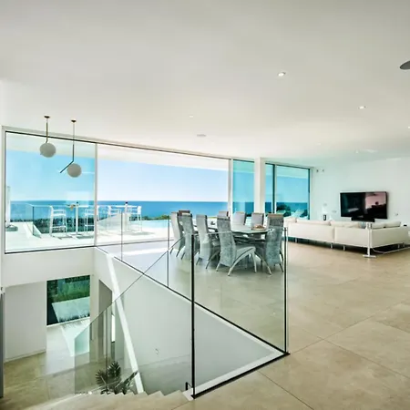 Stunning, Luxury Modern Miramar Luxe - Wow Factor, Panoramic Sea Views Holiday home Praia Da Luz