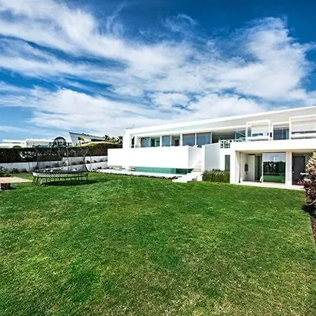 Stunning, Luxury Modern Miramar Luxe - Wow Factor, Panoramic Sea Views *