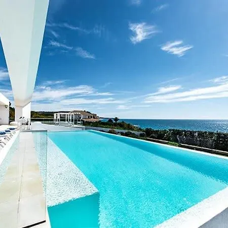 Stunning, Luxury Modern Miramar Luxe - Wow Factor, Panoramic Sea Views Holiday home *