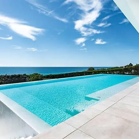 Stunning, Luxury Modern Miramar Luxe - Wow Factor, Panoramic Sea Views בית נופש