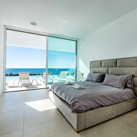 Stunning, Luxury Modern Miramar Luxe - Wow Factor, Panoramic Sea Views * Luz