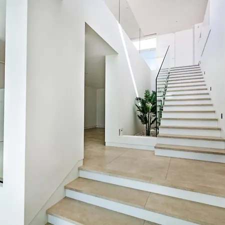 Сasa de vacaciones Stunning, Luxury Modern Miramar Luxe - Wow Factor, Panoramic Sea Views *