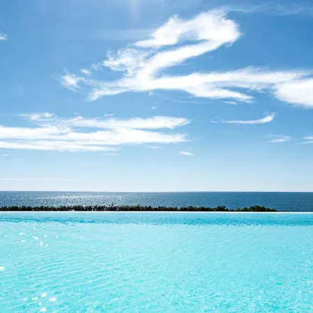 Stunning, Luxury Modern Miramar Luxe - Wow Factor, Panoramic Sea Views *