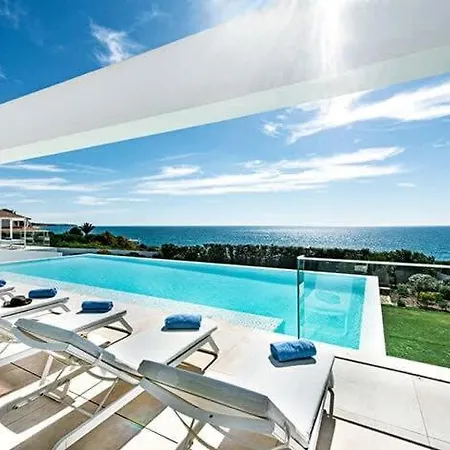 Stunning, Luxury Modern Miramar Luxe - Wow Factor, Panoramic Sea Views * Luz