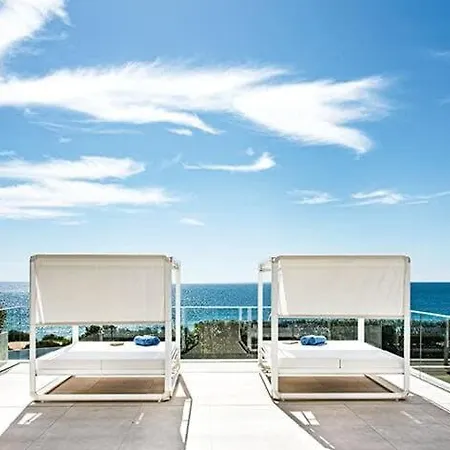 Stunning, Luxury Modern Miramar Luxe - Wow Factor, Panoramic Sea Views *